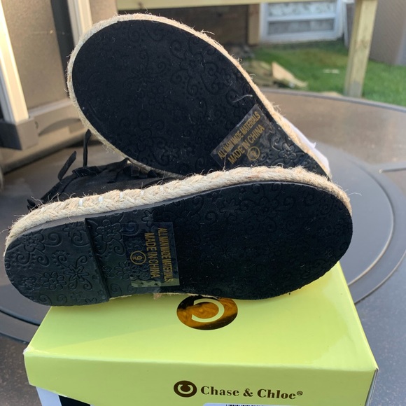 NWT Chase and Chloe Black Miko Chukka Bootie - Picture 4 of 4